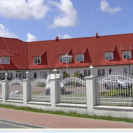 Rezydencja Nad Jeziorem Lebsko Łeba Esterno foto
